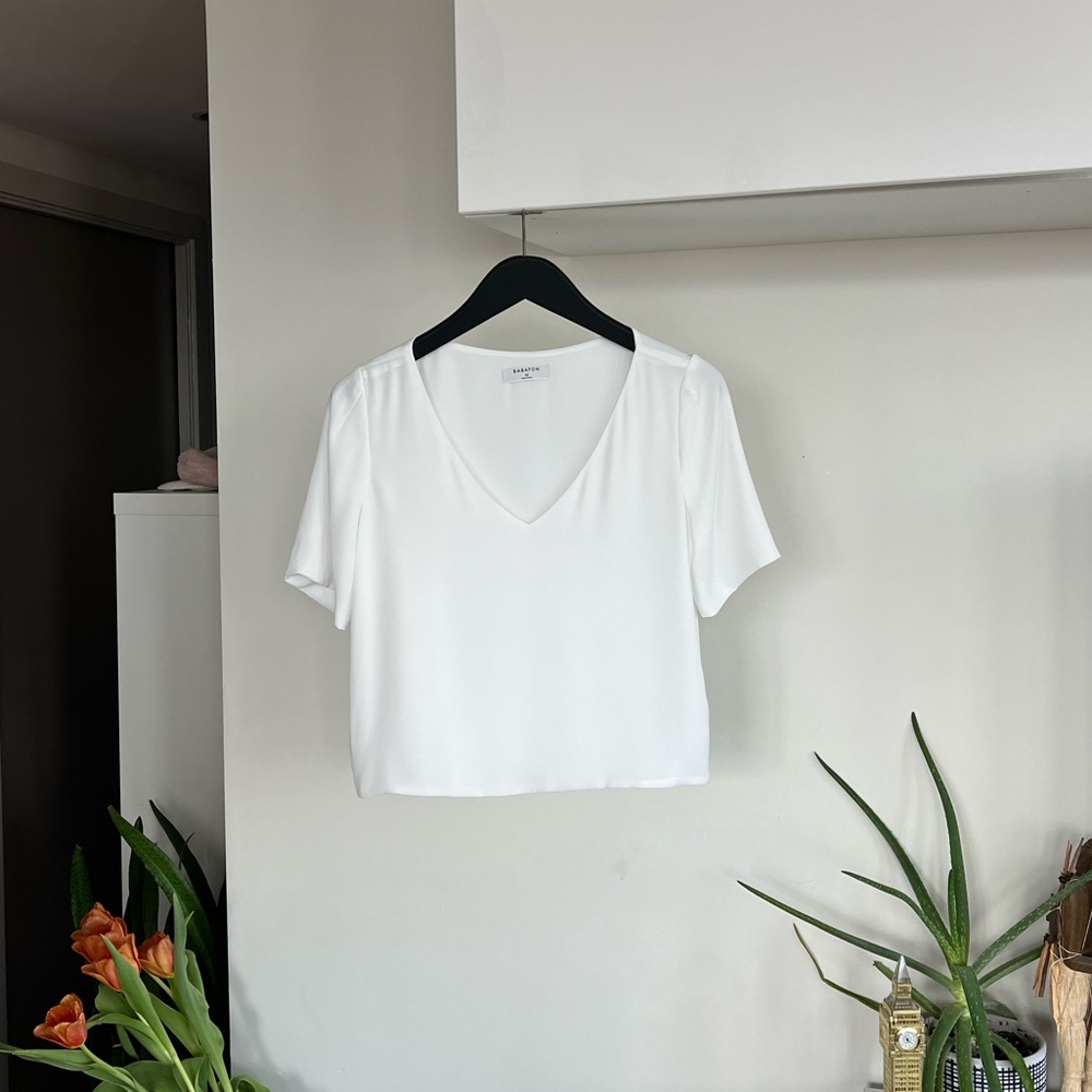 New Aritzia Sz XS, S Office, Business Babaton Randy Blouse, White Spring Casual - Picture 10 of 13